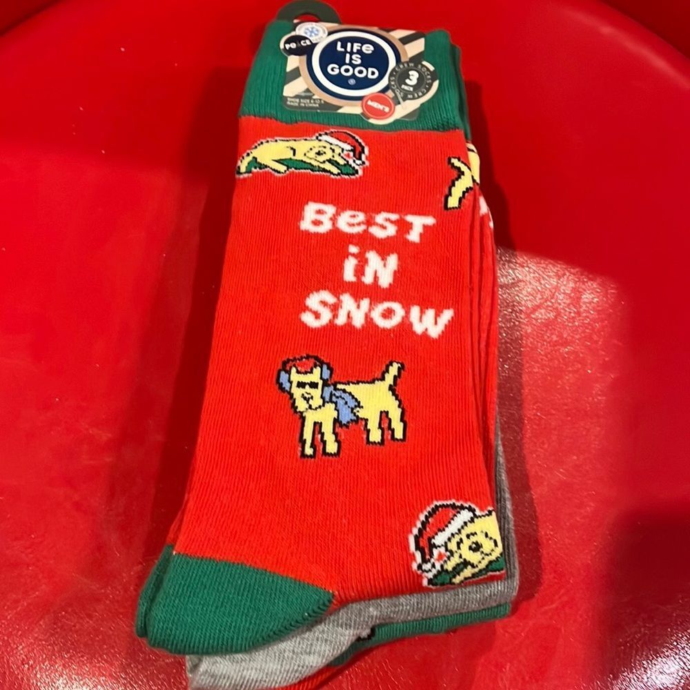 NWT Life is Good Christmas socks